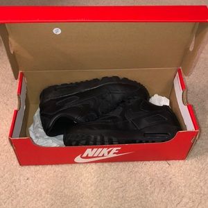 black nike airmax 90